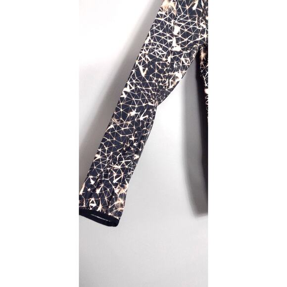 Lululemon Miss Misty II Wind & Water Resistant Jacket Size 6 - Picture 13 of 16